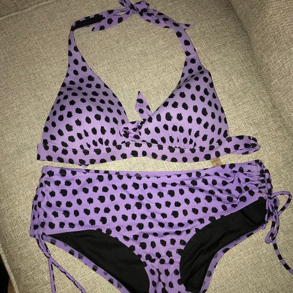 VS matching top and bottom bikini - Picture 1 of 1